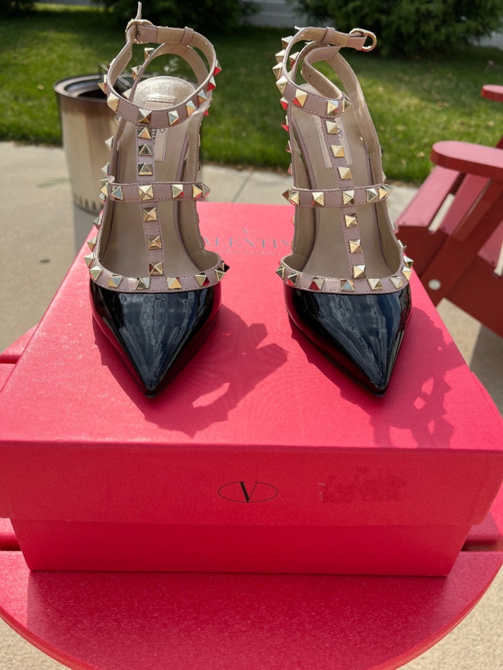 Valentino Garavani Patent Rockstud Caged Pumps 100 MM Black/Poudre- Authentic - Picture 3 of 14